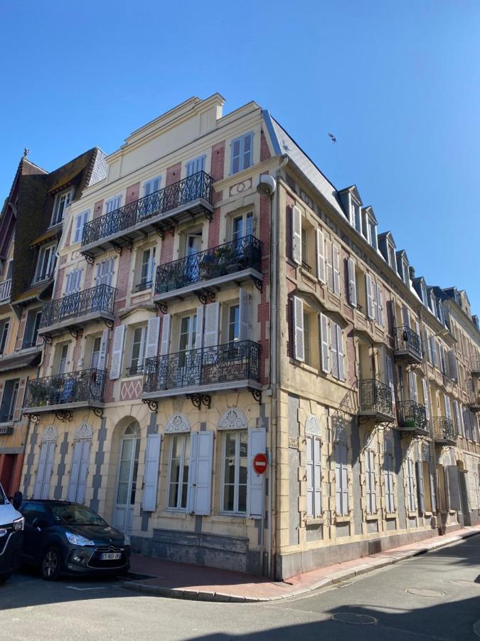 Le Petit Flaubert Appartement Trouville-sur-Mer Buitenkant foto